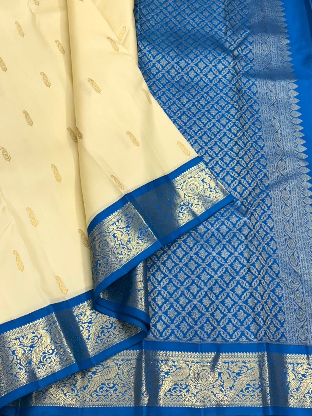 White Korvai kanchipuram silk saree
