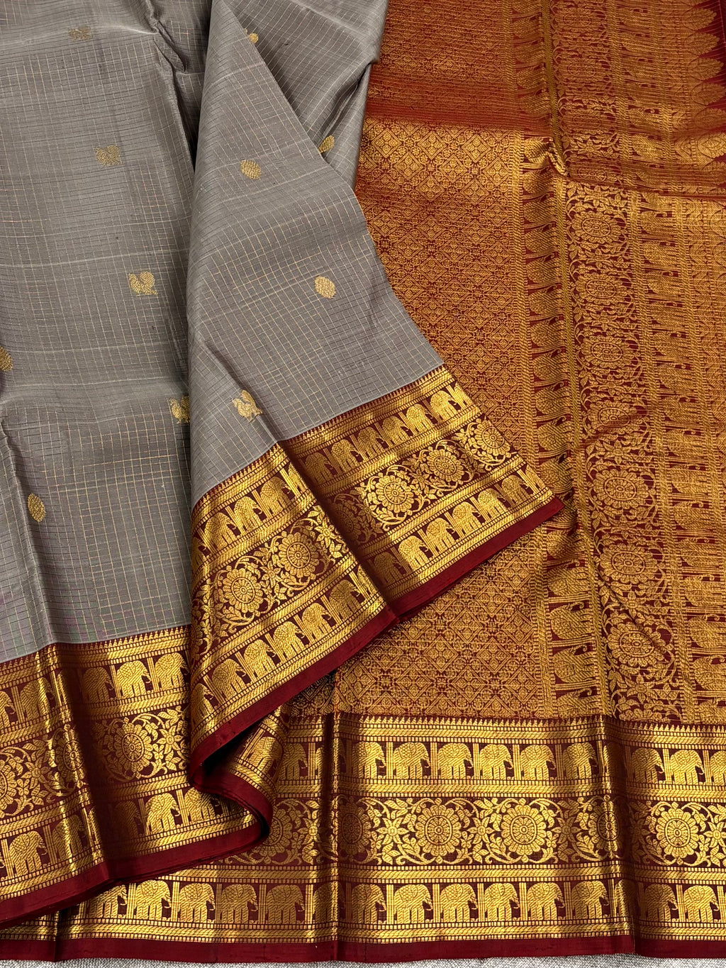 Grey vairaoosi kanchipuram silk saree