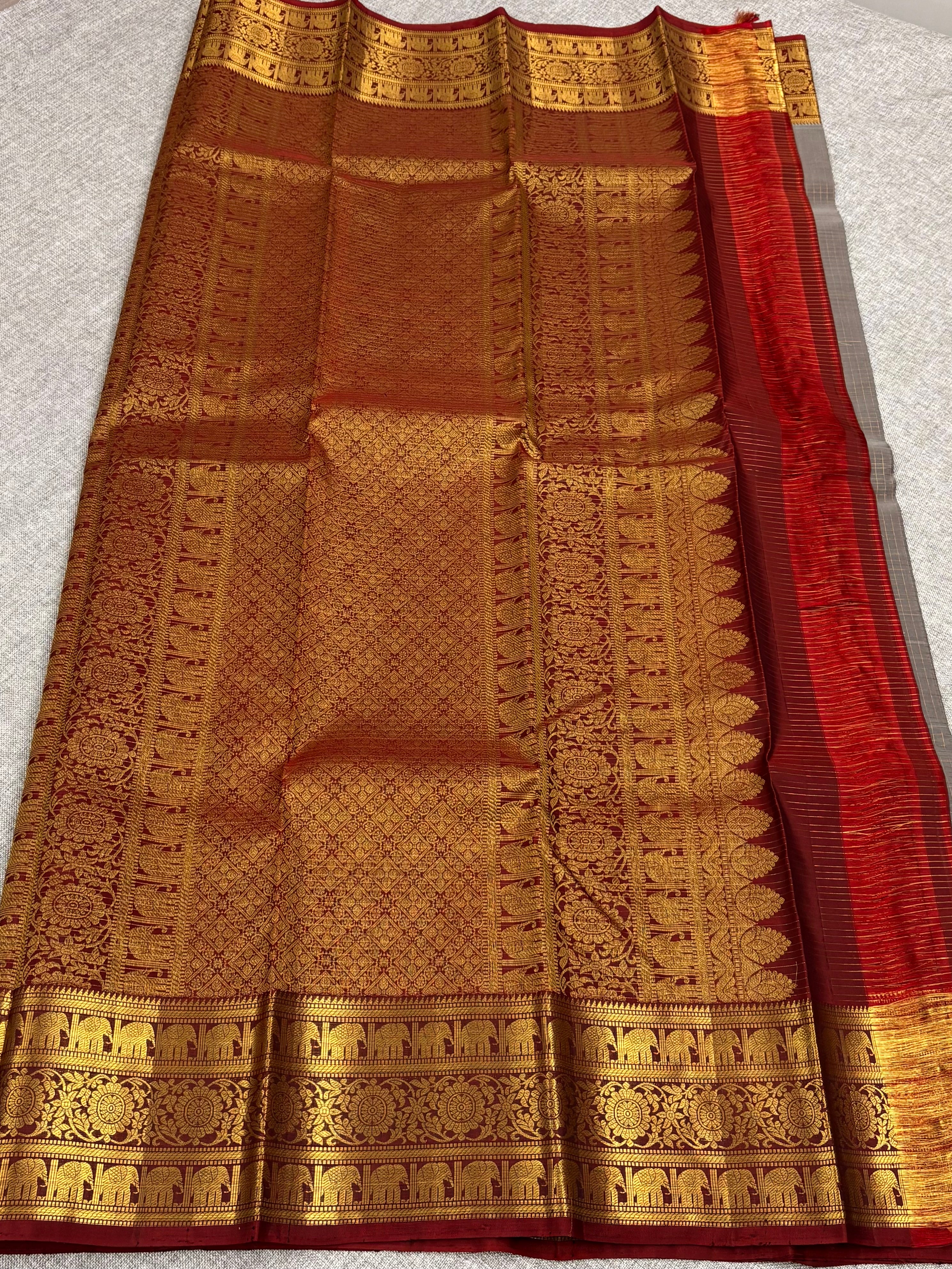Grey vairaoosi kanchipuram silk saree